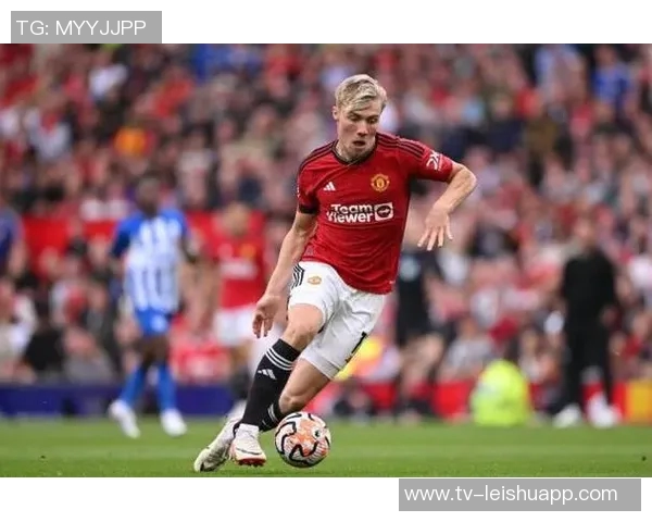 拜仁对曼联中场梅努表现出浓厚兴趣引发关注 拜仁对曼联中场梅努表现出浓厚兴趣引发关注