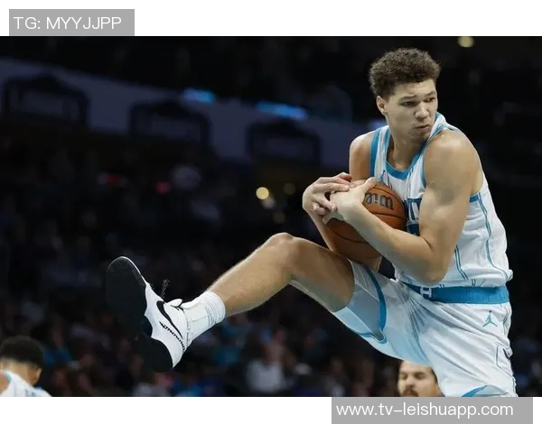 黄蜂主帅强调全力以赴兼顾年轻人培养与胜利追求 黄蜂主帅强调全力以赴兼顾年轻人培养与胜利追求